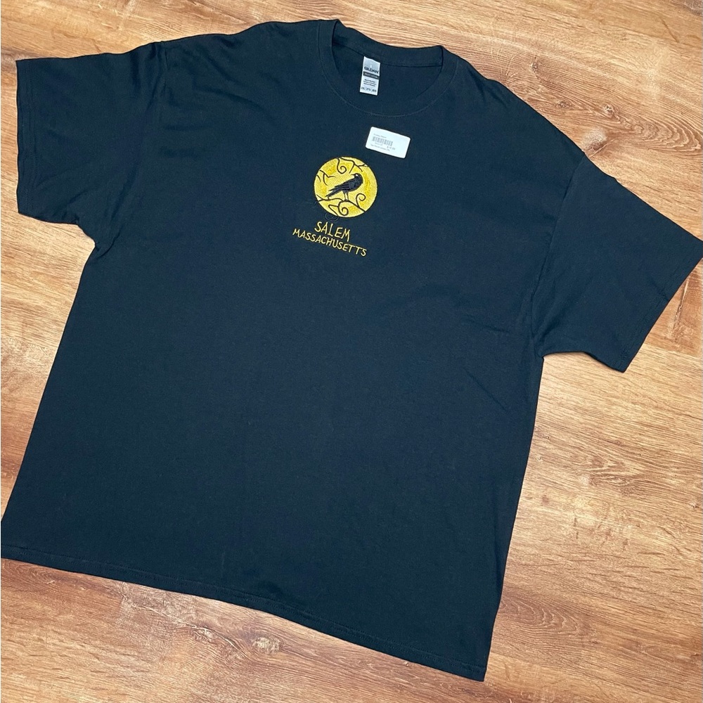 Graphic tee
